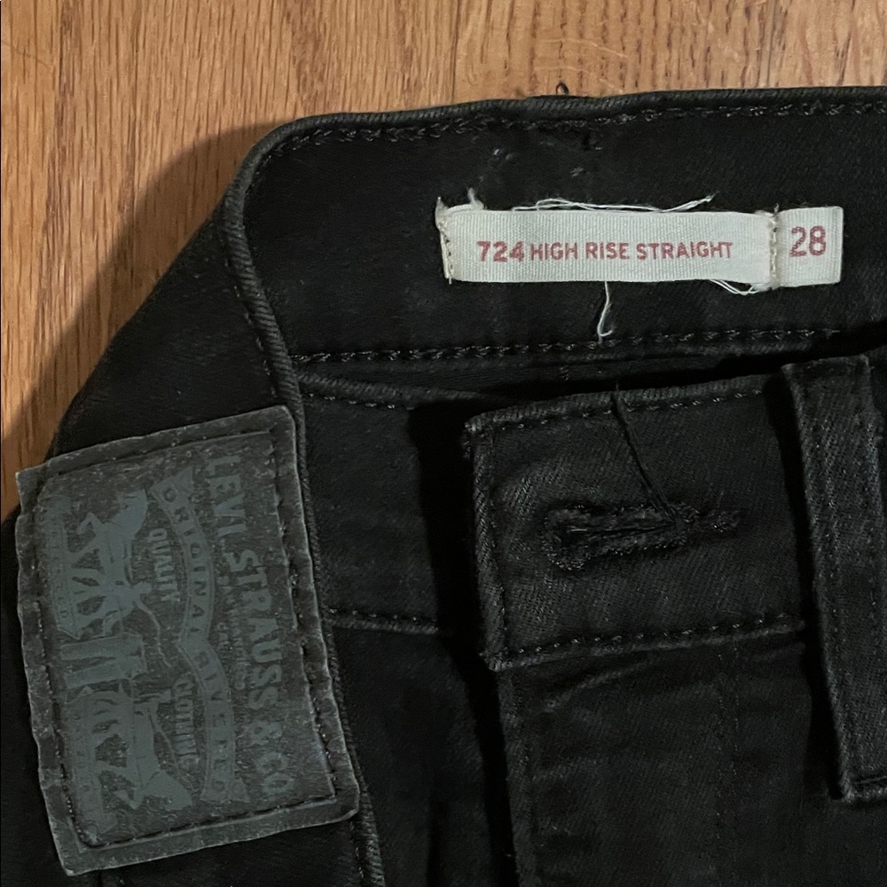 Levi's Black 724 High Rise Straight Jeans - Picture 2 of 6